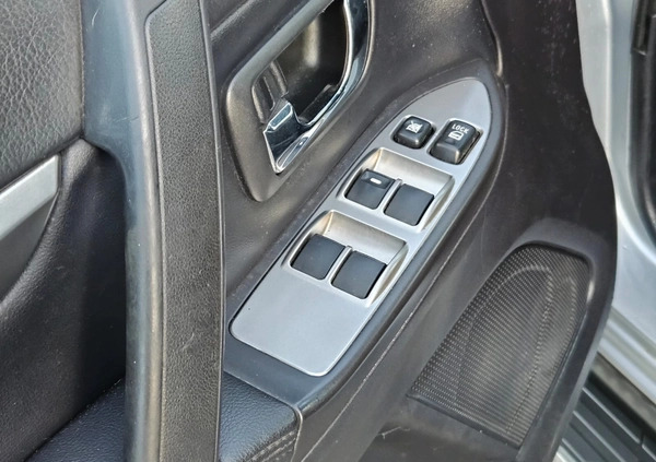 Mitsubishi Pajero cena 44900 przebieg: 289286, rok produkcji 2010 z Maszewo małe 352